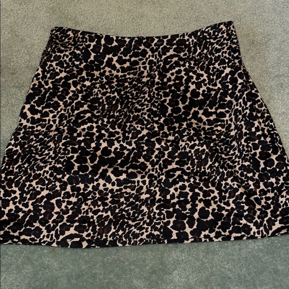 Pull & Bear cheetah skirt